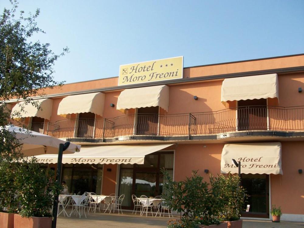 סאן פייטרו אין קריאנו Hotel Moro Freoni מראה חיצוני תמונה